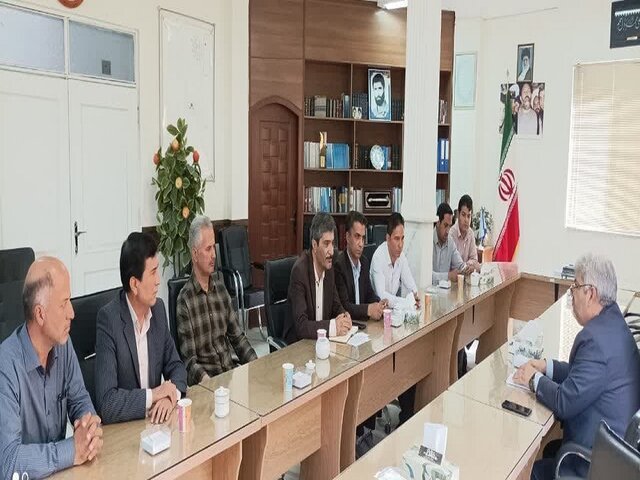 تبعیض در قانون موجب نارضایتی مردم میشود تبعیض در قانون موجب نارضایتی مردم میشود