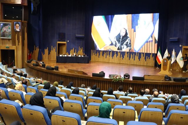 پزشک عمومی محور نظام سلامت است پزشک عمومی محور نظام سلامت است
