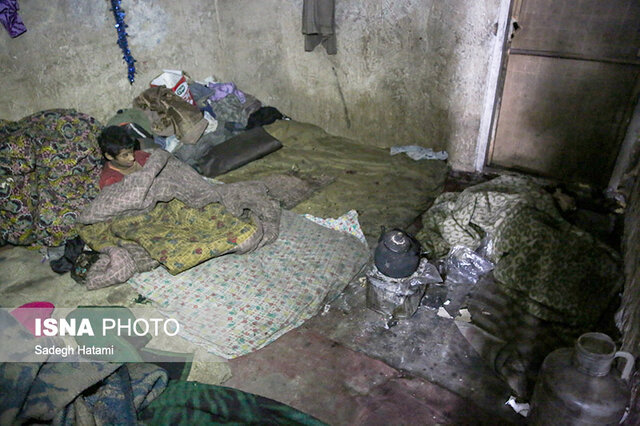 چشمهای بیدار، ذهنهای فرسوده