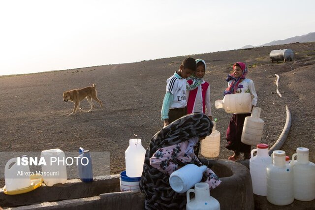 چشمهای بیدار، ذهنهای فرسوده
