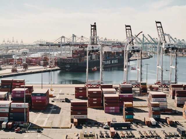 صعود کسری تجاری آمریکا صعود کسری تجاری آمریکا