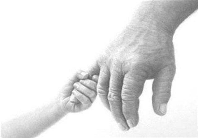 نسل ساندویچی، والدین هلیکوپتری و  شکاف بین نسلها