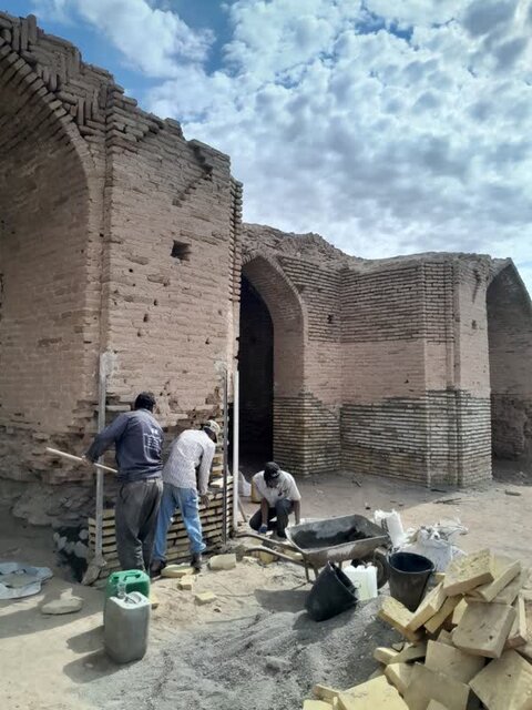 رباط تاریخی «زرنوخ» جان دوباره میگیرد