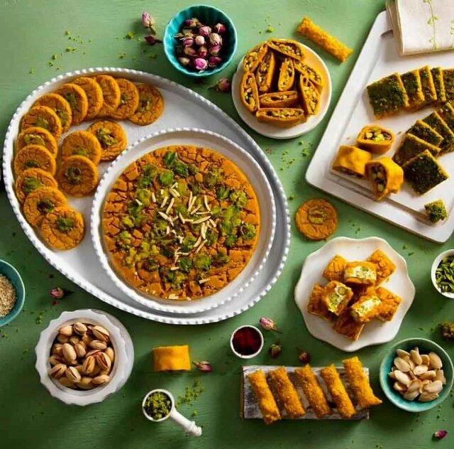 دسرها از سفرههای ایرانی تا سفرههای جهانی