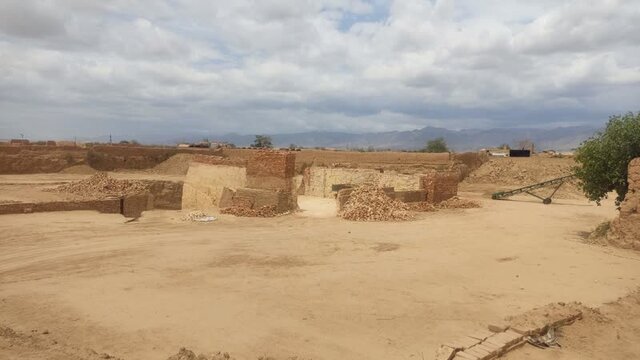 نانهایی که آجر شدند و کارگرانی که بیکار