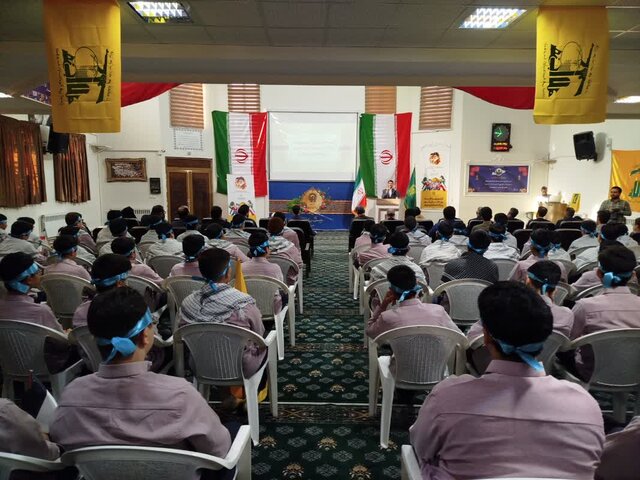 امنیت موجود در کلاسهای درس امروز ثمرهی حرکت امام خمینی(ره) و خون شهداست