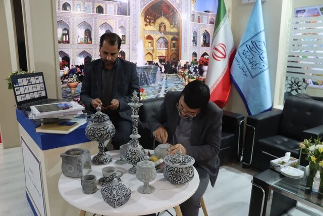 فروش میلیاردی هنرمندان خراسان رضوی در سیوهفتمین نمایشگاه صنایعدستی