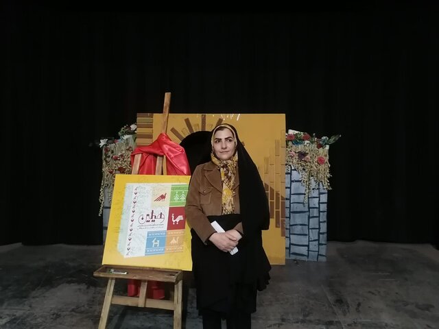 نویسندهای که برای هویت مینویسد نویسندهای که برای هویت مینویسد