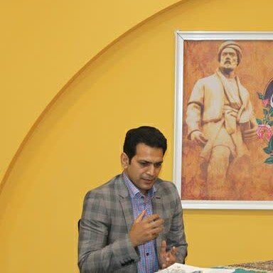 رنگباختن جشنهای باستانی از نگرانیهای حکیم سخن بود