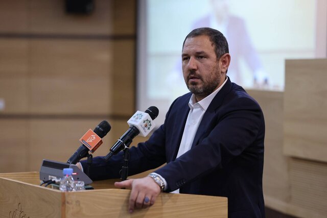 سخنگوی شورای شهر مشهد: تحقق ۱۳۰ درصدی بودجه شهرداری را قبول ندارم سخنگوی شورای شهر مشهد: تحقق ۱۳۰ درصدی بودجه شهرداری را قبول ندارم