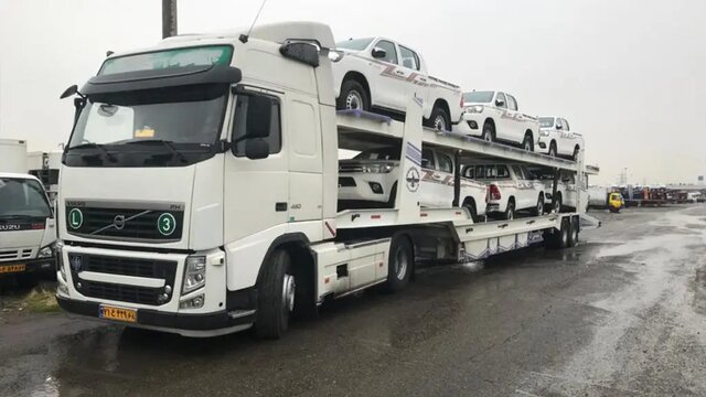 عکس از آرشیو است سرقت تریلی حامل ۸ دستگاه خودرو در نیشابور