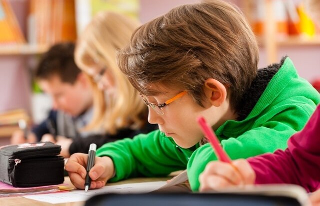 دانشآموزان امتحان دارند یا والدین؟