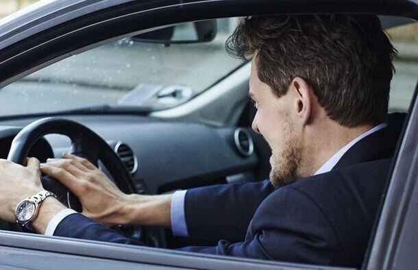 بوق زدن؛ زبان خاموشی که احساسات را فریاد میزند