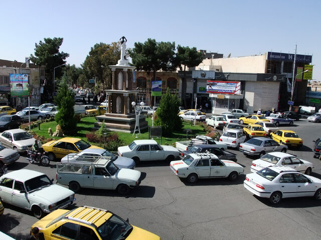 بوق زدن؛ زبان خاموشی که احساسات را فریاد میزند