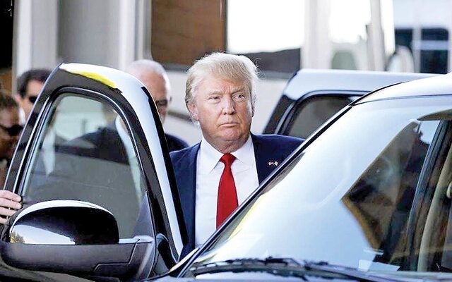 ترامپ برای حمایت از ماسک، تسلا میخرد ترامپ برای حمایت از ماسک، تسلا میخرد