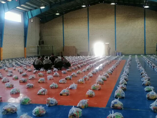 ۳۱۵۴ بسته معیشتی در قوچان توزیع شد ۳۱۵۴ بسته معیشتی در قوچان توزیع شد