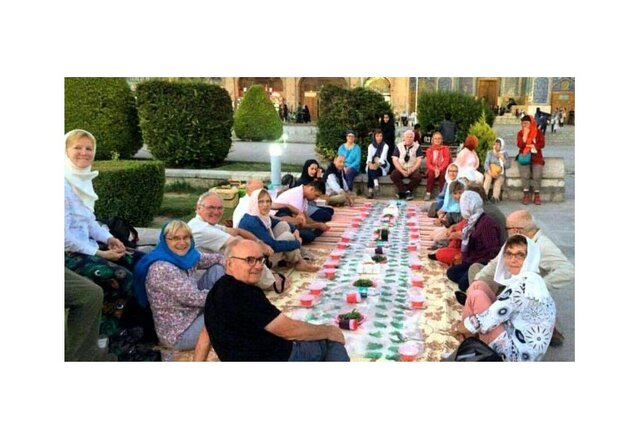 گردشگری رمضان می‌تواند نقشی موثر در مقابله با ایران هراسی ایفا کند