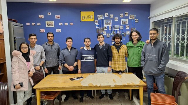 پتانسیلهایی دانشجویی در تکمیل نظام آموزشی