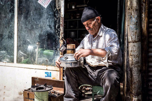 وقتی یک استکان چای و سماور نفتی، یادها را به آغوش میکشند