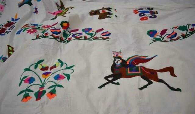 گلدوزی در مرندیز؛ سفر به دنیای رنگها و الگوهای سنتی