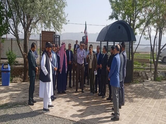 بازدید سرکنسولگریهای 3 کشور خارجی از برج تاریخی رادکان شهرستان چناران