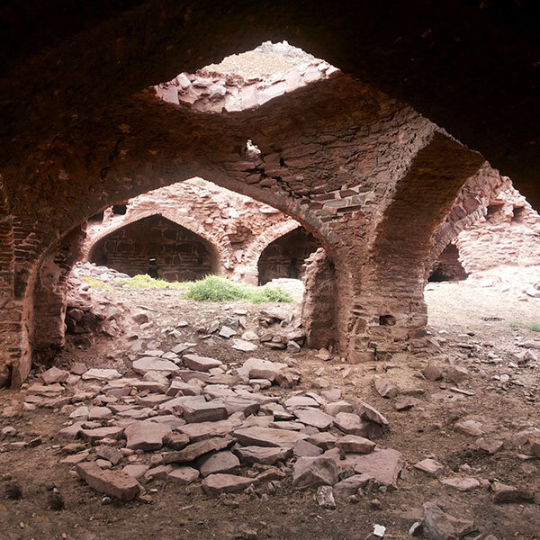 رباط؛ نگینی خاموش در دل کوههای هزار مسجد