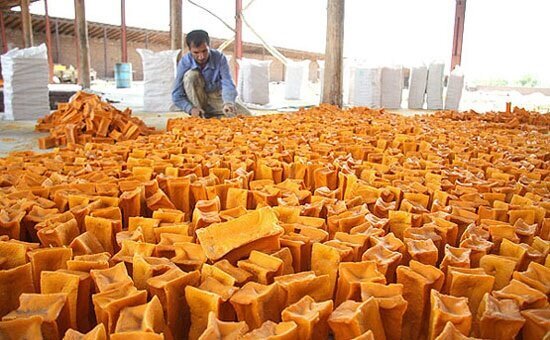 پخت صابون خانگی؛ هنری که در خراسان جان تازه گرفت