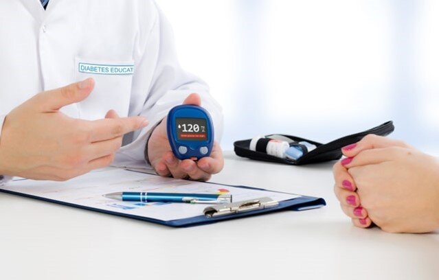 مناسب‌ترین رژیم غذایی برای افراد مبتلا به دیابت نوع ۲ کدام است؟