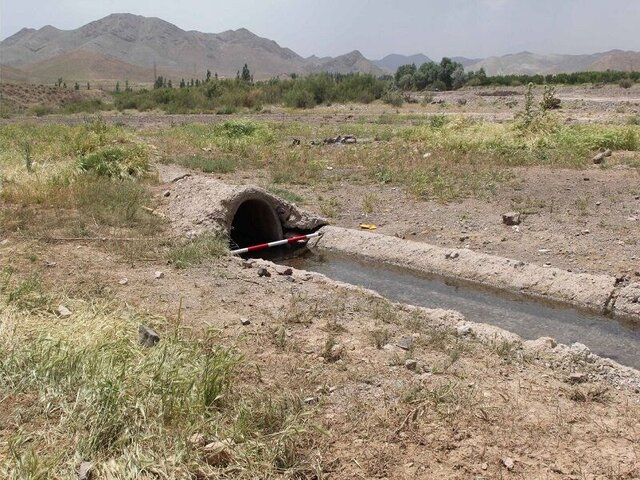 کاهش دبی قناتها در بحران خشکسالی کاهش دبی قناتها در بحران خشکسالی