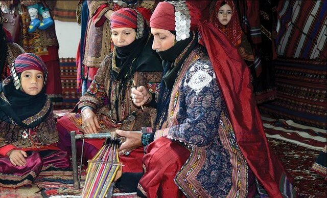 تأمین مواد اولیه و بازاریابی حرفه‌ای از مهم‌ترین مشکلات فعالان صنایع دستی کلات