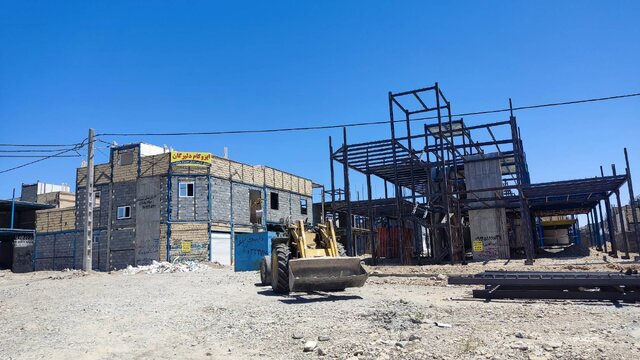 بیتوجهی به هشدارها و بلاتکلیفی ساکنان نهضت ملی مسکن کاشمر