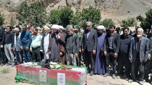 تشییع شهید حمله تروریستی ایرانشهر در کوهسرخ