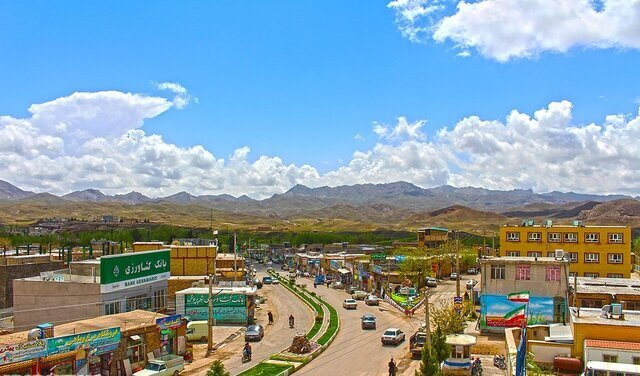 ۵۰ کیلومتر از جاده‌های روستایی کوهسرخ با مشکلات جدی مواجه است