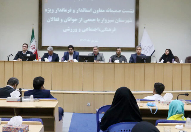 بزرگ‌ترین قربانی جدل‌های سیاسی جوانان هستند