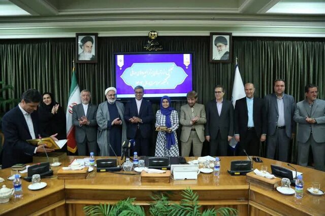 تجلیل استاندارخراسان رضوی از رتبههای برتر کنکور و مدالاوران المپیادهای جهانی