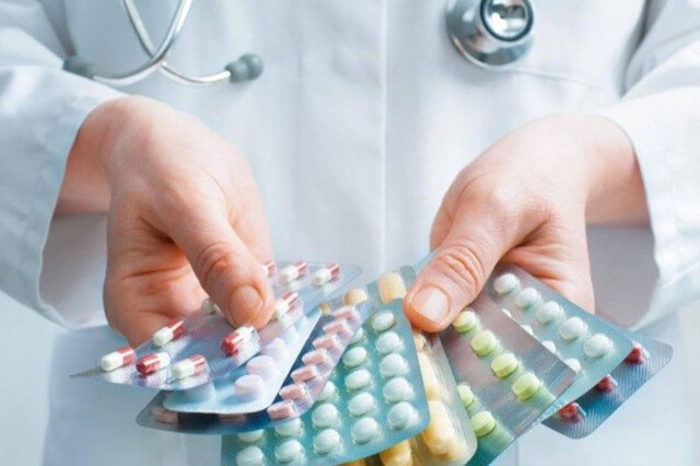 کمبود کاذب دارو در کرمان/ بدهی بیمهها چرخه تأمین را قفل کرده است کمبود کاذب دارو در کرمان/ بدهی بیمهها چرخه تأمین را قفل کرده است