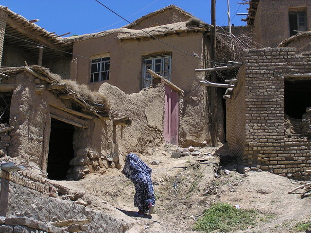 تقابل سنت و تجدد در معماری