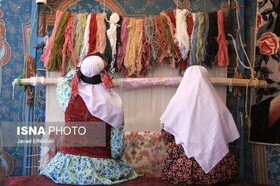 بیمه و تسهیلات بانکی دغدغه‌های اصلی بافندگان فرش است