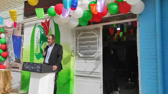 هیچ دانش‌آموزی در چناران به دلیل مشکلات مالی از تحصیل بازنمانده است