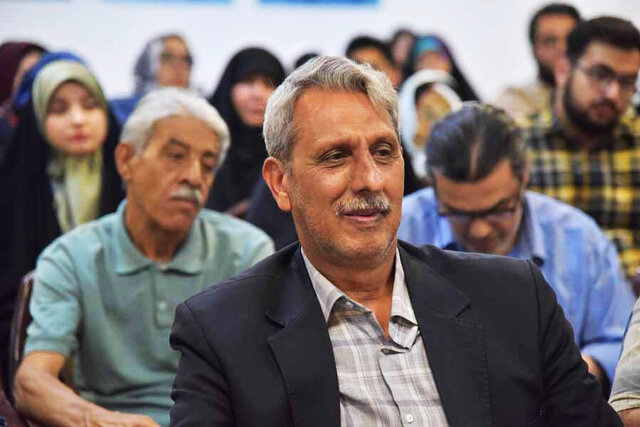 من از سرزمینی می‌آیم که جنگ در آن اتفاق افتاده است