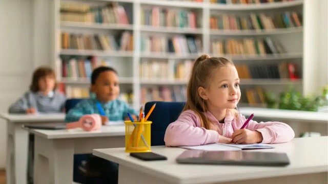مدارس از عوامل بی‌تحرکی دانش‌آموزان هستند