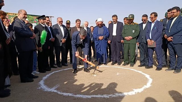 ۱۰۰ میلیارد تومان در پروژههای اجتماعی و زیرساختی سرخس سرمایهگذاری شد ۱۰۰ میلیارد تومان در پروژههای اجتماعی و زیرساختی سرخس سرمایهگذاری شد