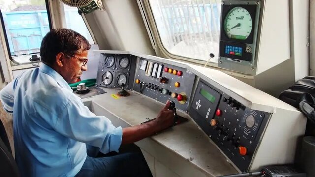 انقلاب ریلی هند با سیستم جدید انقلاب ریلی هند با سیستم جدید