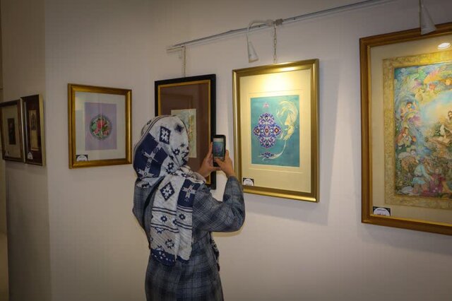 رسانههای غربی باعث کمرنگ شدن توجه به هنرهای سنتی شدهاند