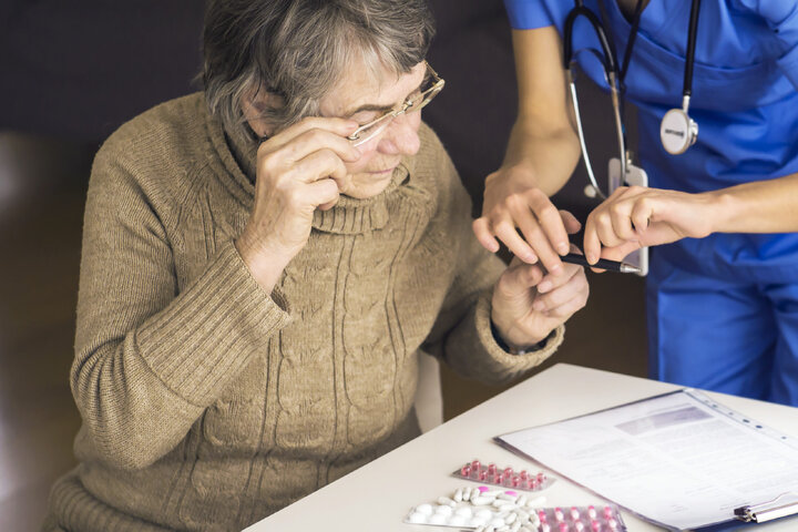 آنچه مراقبان بیماران مبتلا به آلزایمر باید بدانند
