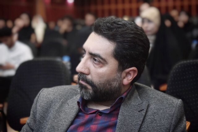 شعر نیما یوشیج؛ از لطافتِ نازکآرای تنِ ساقه گلی تا صراحتِ نقد اجتماعی