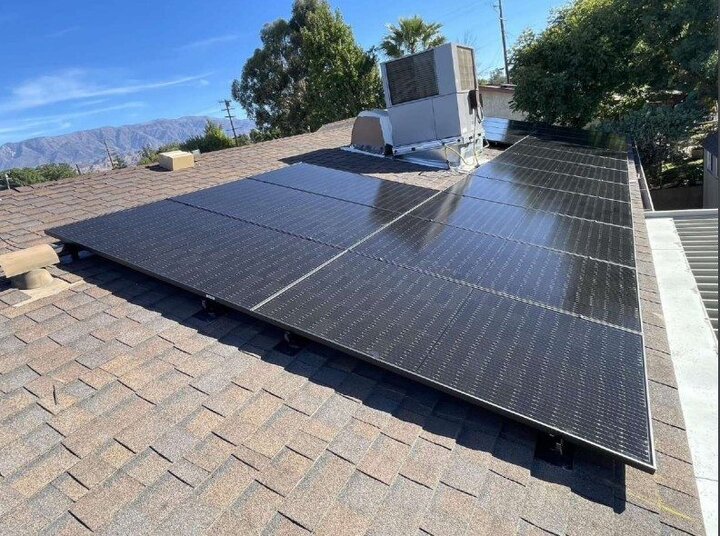 چسب مولکولی پنلهای خورشیدی را در برابر گرمای شدید مقاوم کرد