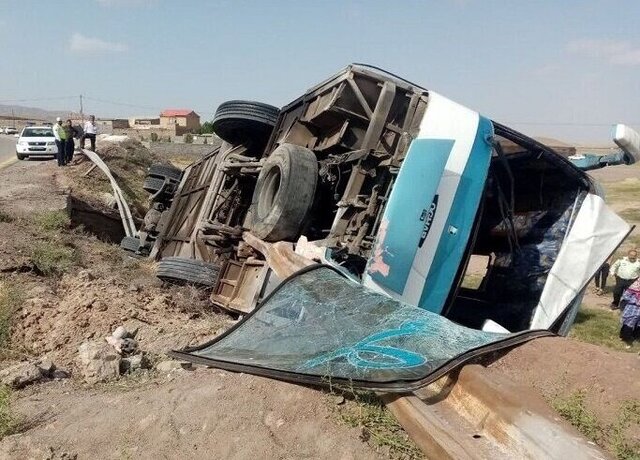 آخرین وضعیت مصدومان واژگونی اتوبوس در محور بردسکن-سبزوار 
