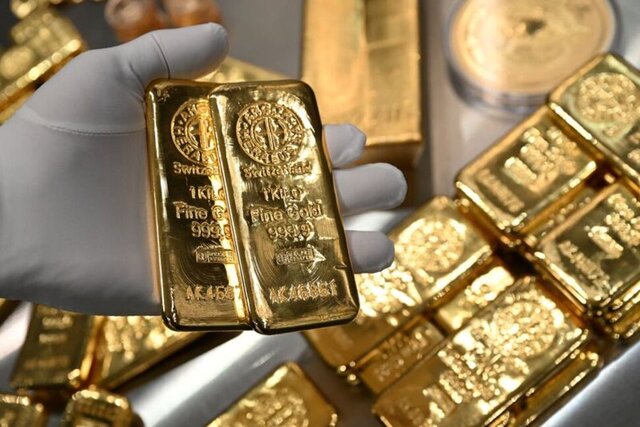 طلای جهانی برای نفس گیری ایستاد