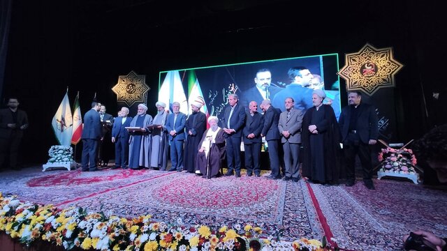 رئیس جمهور: قرآن، نور هدایت و بنیان‌گذار زندگی فردی و اجتماعی است